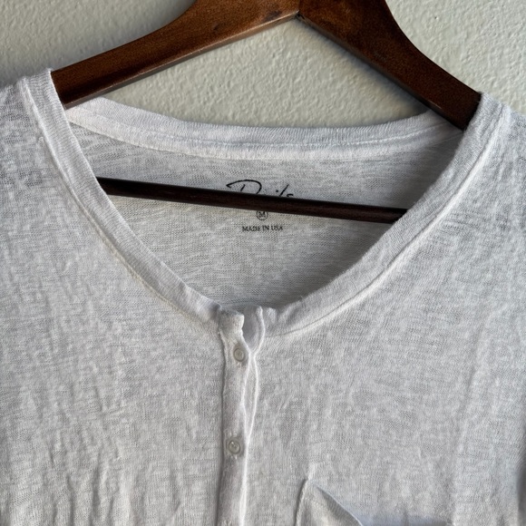 New Rails White Long Sleeve Henley Top V-Neck Made In USA Shirt Lightweight D - Picture 4 of 13